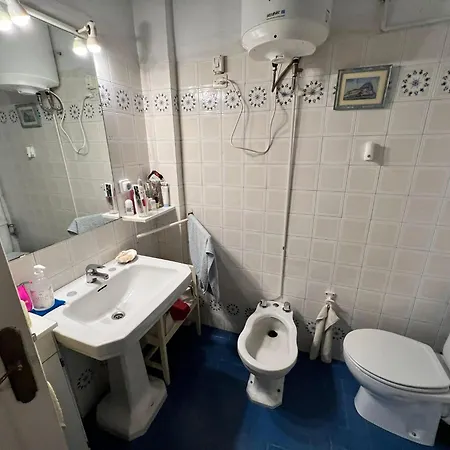 Lovely 2 Bedroom In The Heart Of Málaga